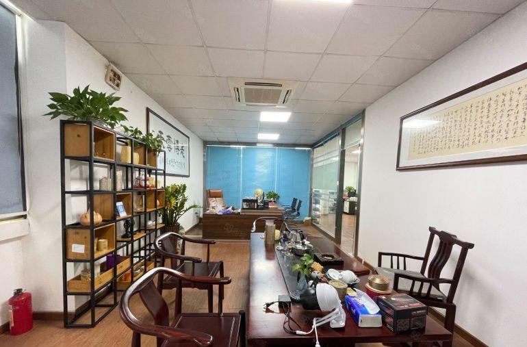 西乡固戍二路，电商研发办公，带装修500平厂房出租，租金便宜