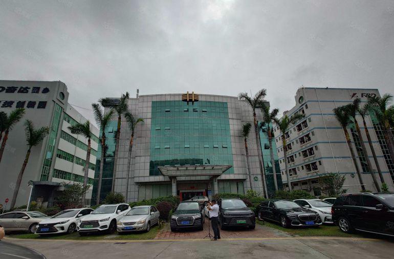 固戍宝安大道旁楼上1000平方精装修研发厂房出租贸易电商光电