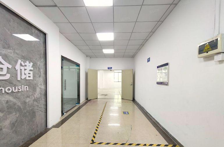 西乡鹤洲九围工业区，400平728平等带装修厂房仓库低价出租