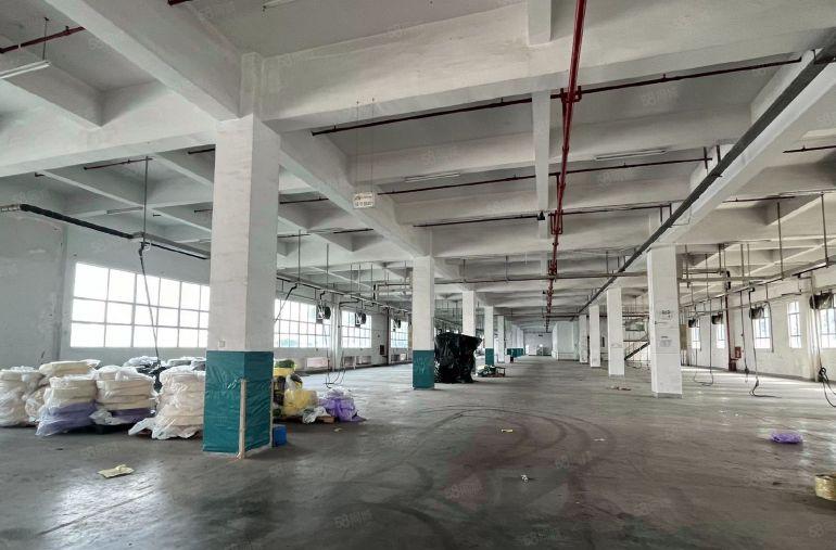 厂房出租4280平方，可多层可分租，红本物业，随时可看