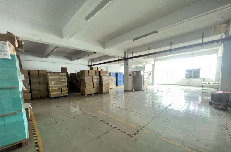 沙井后亭原房东直租三楼500方带装修厂房