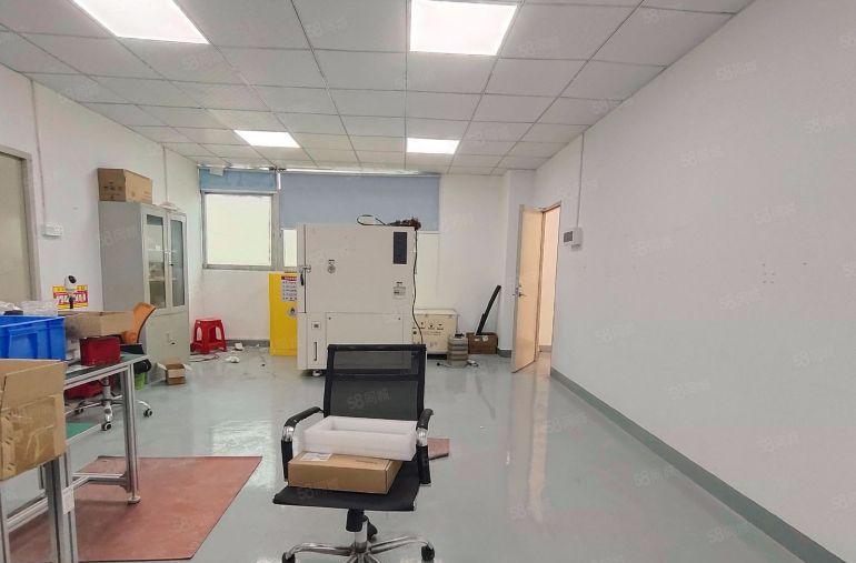 直租西乡黄田工业园，整层650平精装修厂房仓库出租，水电齐全