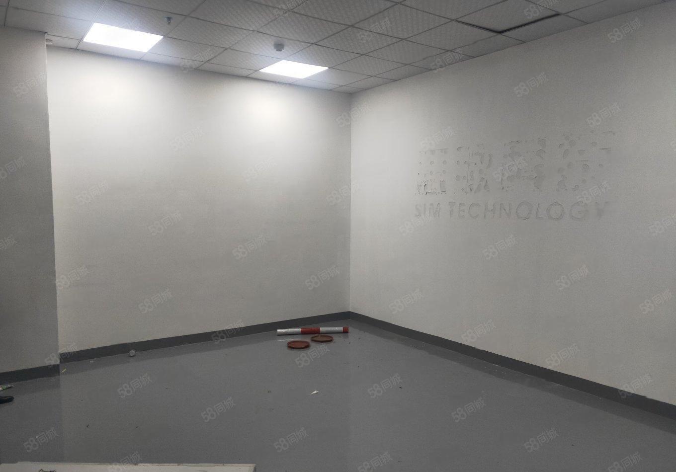 松岗红星一手房东独院厂房内2楼600平精装修低价出租