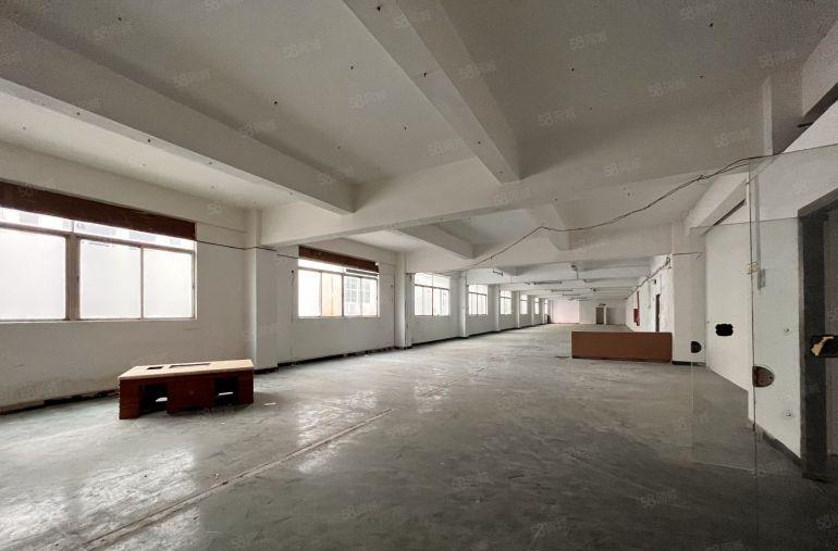 西乡固戍村委直租超高使用率红本带吊机口100平到200平可分