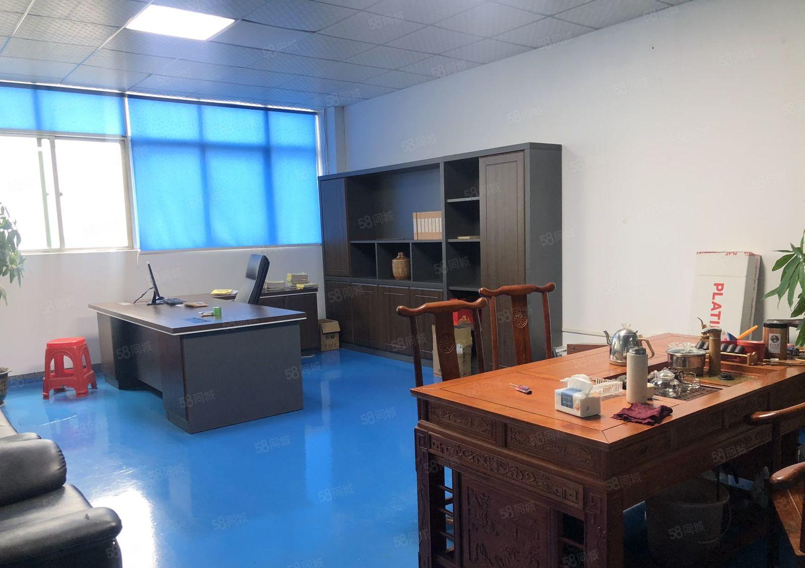 石岩外环龙大高速口独院厂房1~4层共13500平空地超大