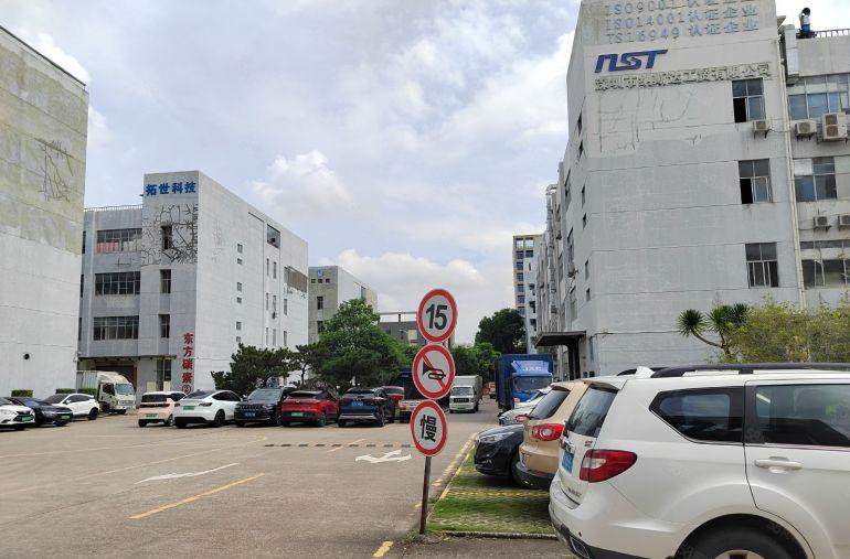 石岩水田工业园1000平精装修厂房仓库低价出租500平可分租