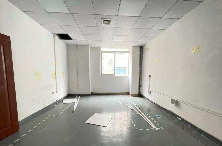 西乡固戍科技园，带装修580平实际面积厂房出租，拎包可用