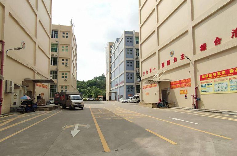 红本出租！石岩地铁口原房东1000平精装修办公生产研发带无尘