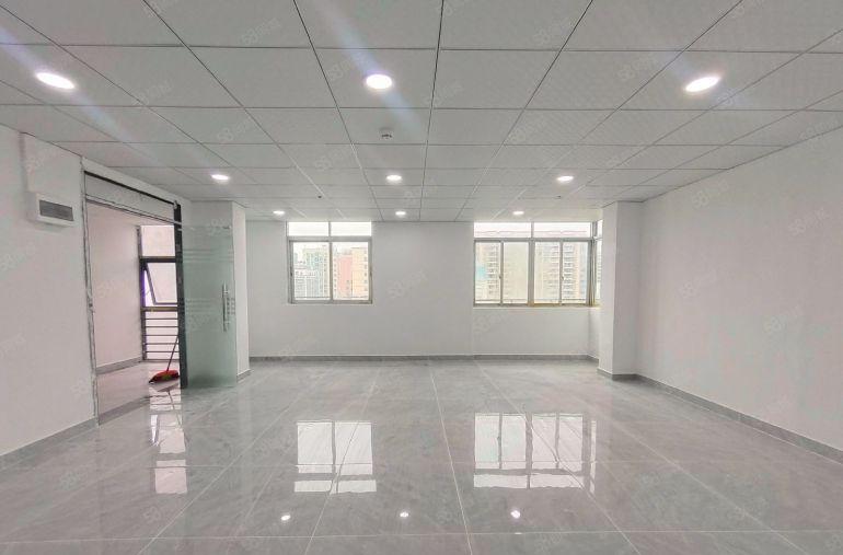 西乡固戍小面积办公厂房出租，100平起，带两吨货梯，可做生产