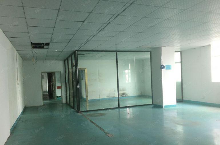 燕罗街道带装修厂房出租1218平，一手房东停车方便可进大车