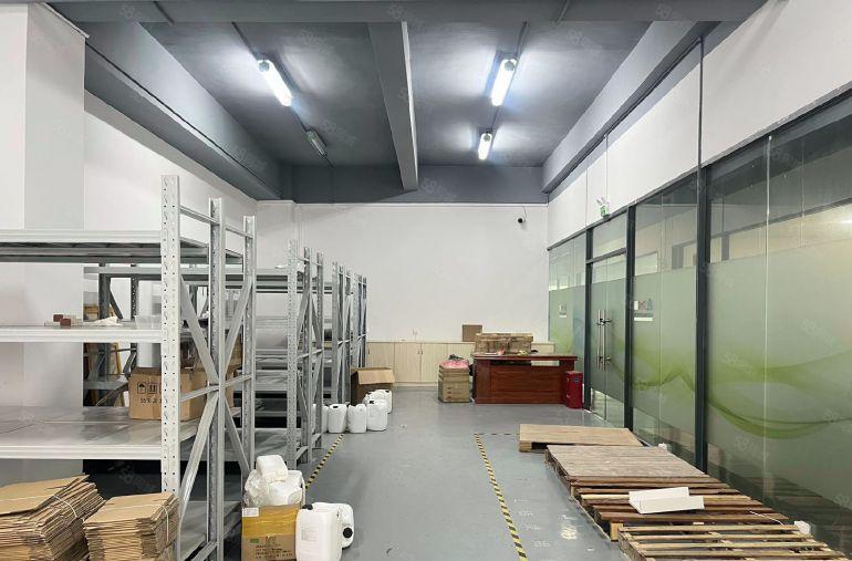 沙井后亭地铁口高新园区新出500方精装修厂房