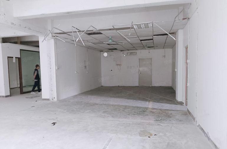 固戌原房东楼上330平，带办公室车间仓库