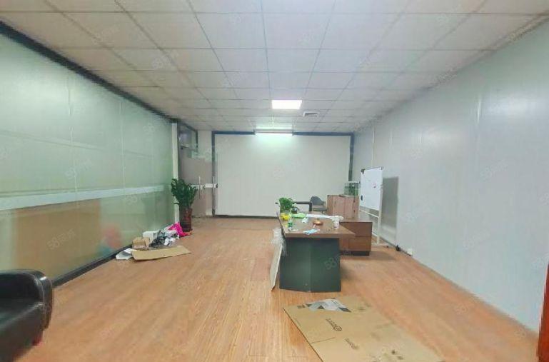 西乡固戍大型工业园电梯囗精装修400平办公厂房拎包入驻