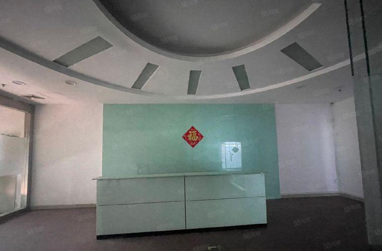 西乡固戍国道边楼上3500平精装修厂房办公电子厂房低价出租！