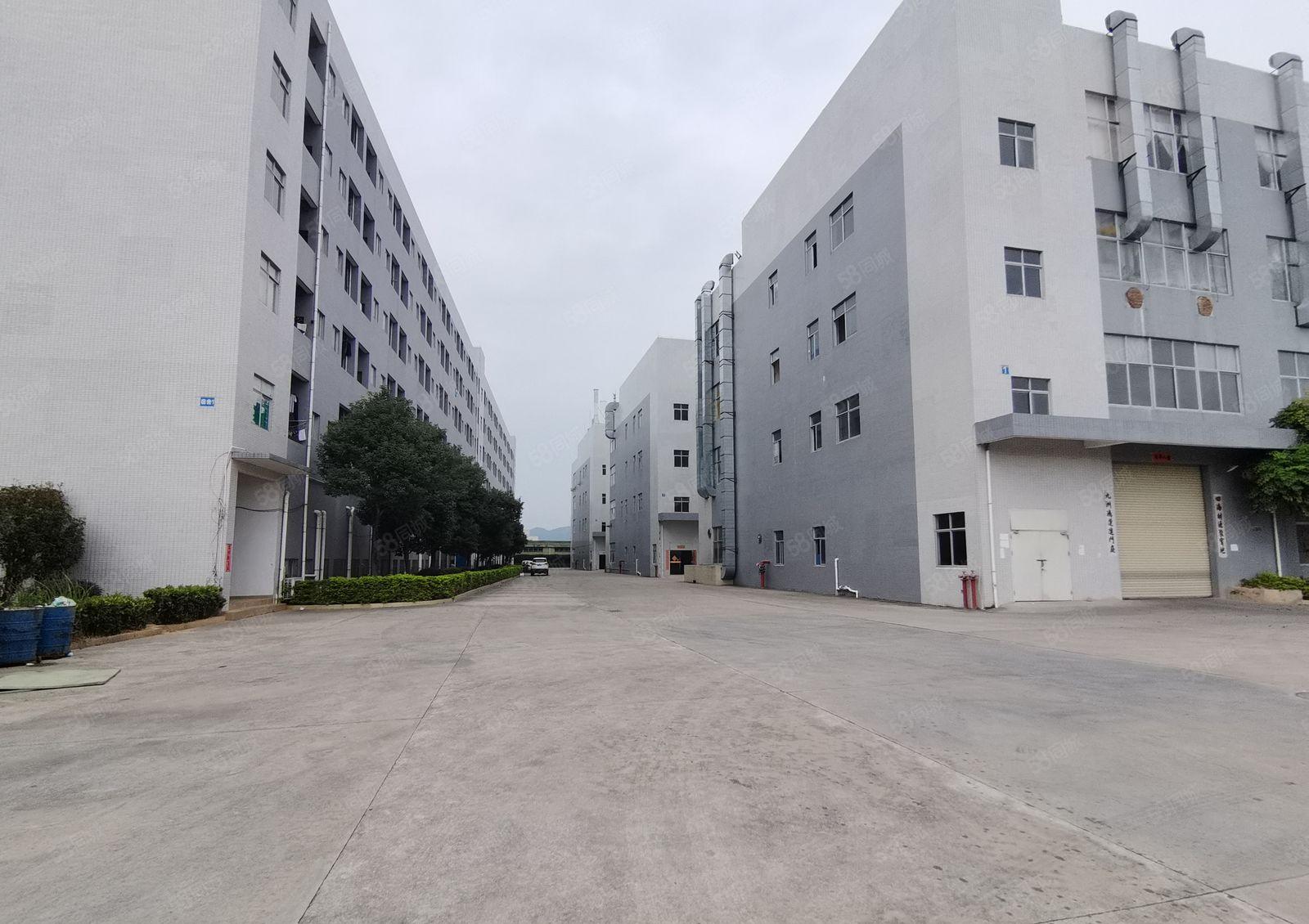 可分租！石岩塘头工业区原房东楼上2300平精装修厂房仓库出租