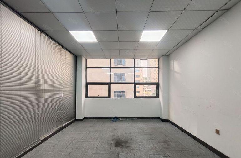 西乡银田创意园，楼上新出380平电梯口户型，带现成51格局