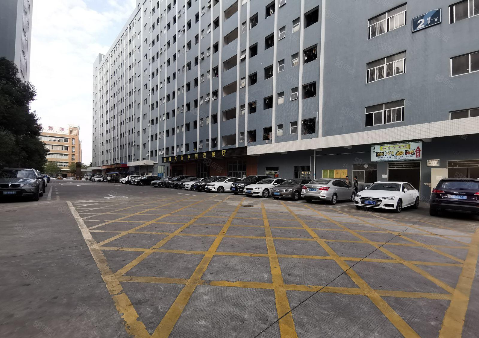 石岩石龙仔工业区 高速口精装修仓库厂房出租1000平，可分租