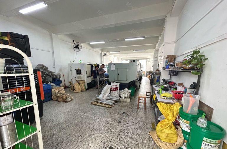 沙井京基百纳附近二楼150平厂房出租，大小分组，水电到位