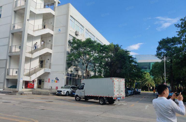 福永塘尾原房东红本厂房大型园区1.8万平方招租500平方起分