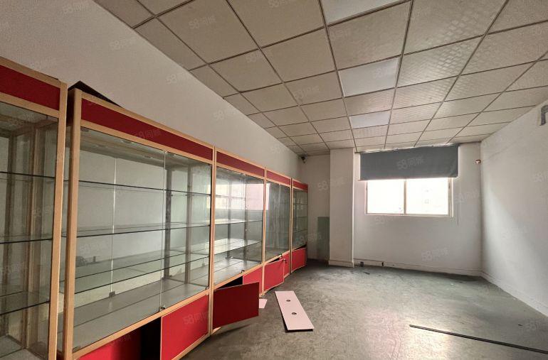 西乡固戍村委直租超高使用率红本带吊机口100平到200平可分