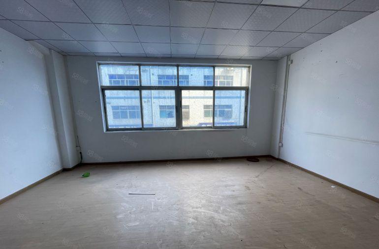 西乡后瑞，宝安大道边，大型工业区，带装修370平厂房出租