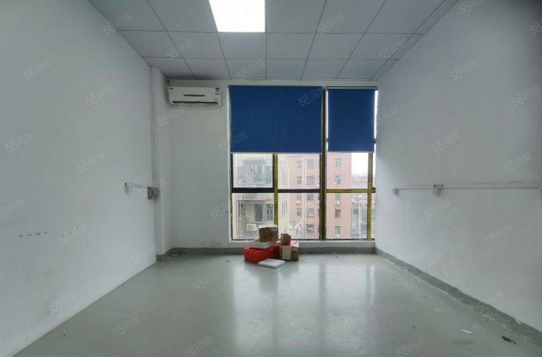 原房东楼上300平方米厂房出租（带装修）