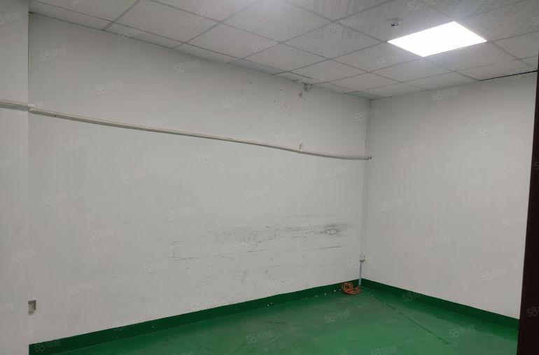 沙井后亭地铁口附近楼上400平单位独立好利用有独立卫生间