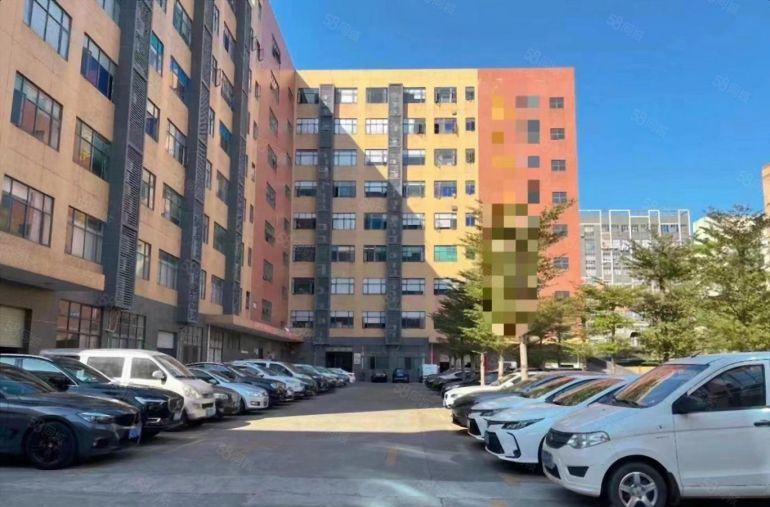 沙井地铁口1000平精装厂房家私齐全，无转让费，好招工