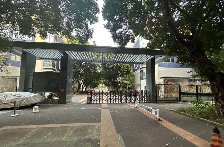 企业总部养老中心培训学校福永独院厂房4.2万平精装修厂房出租