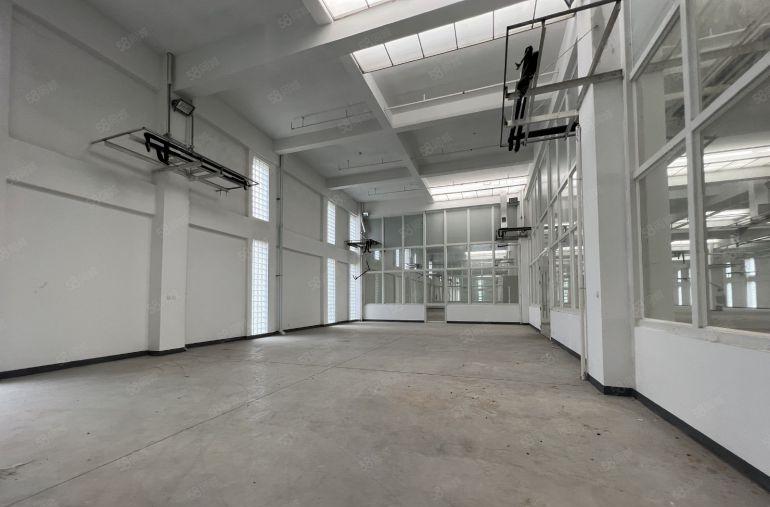 滴水9米石岩原房东独门独院5000平方钢结构厂房分租空地很大