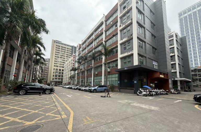 宝安西乡固戍地铁口原房东红本厂房出租1500平精装修形象好