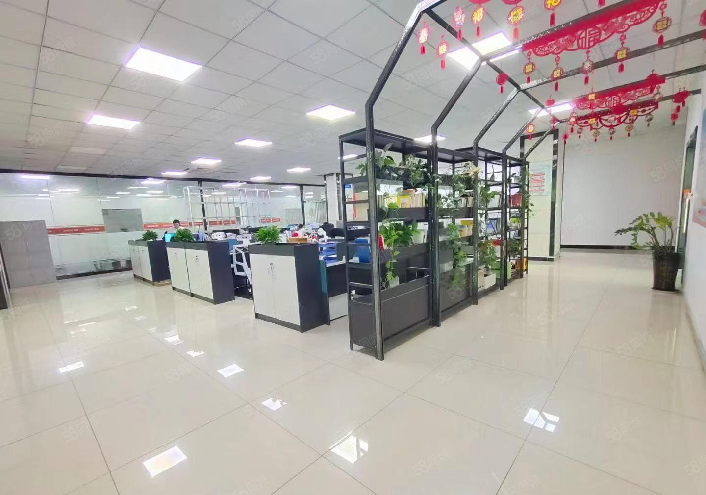 石岩楼上1650平方精装修厂房出租，拎包入住，可办环评