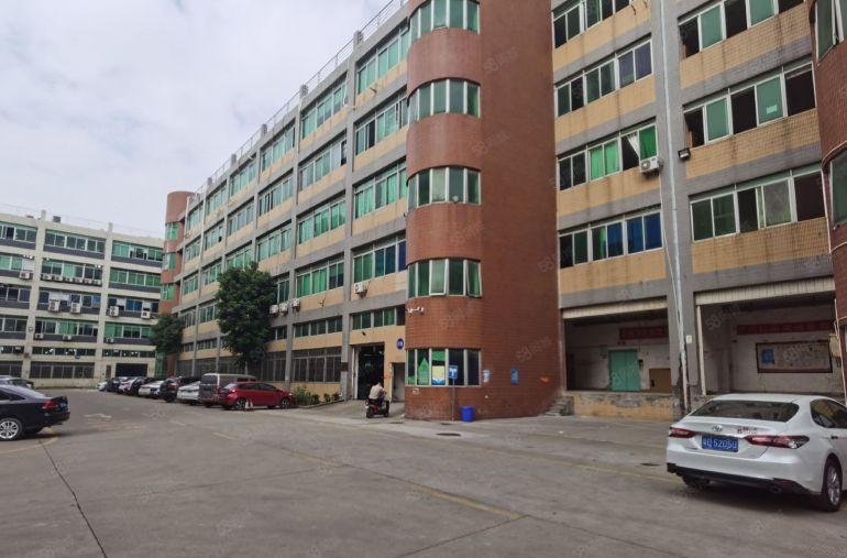 福永和平原房东独门独院精装修858平方米可办环评厂房出租