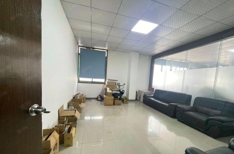 西乡固戍地铁站，带装修650平厂房出租，精装拎包即用