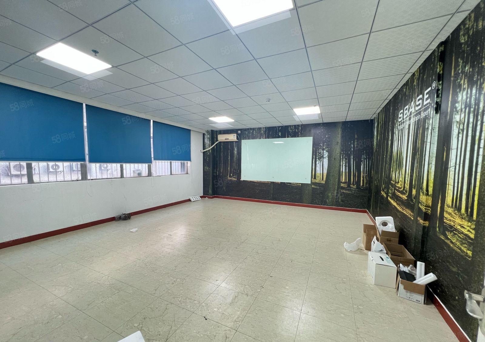 地铁口办公室 半层1010平带装修 适合办公仓储 组装