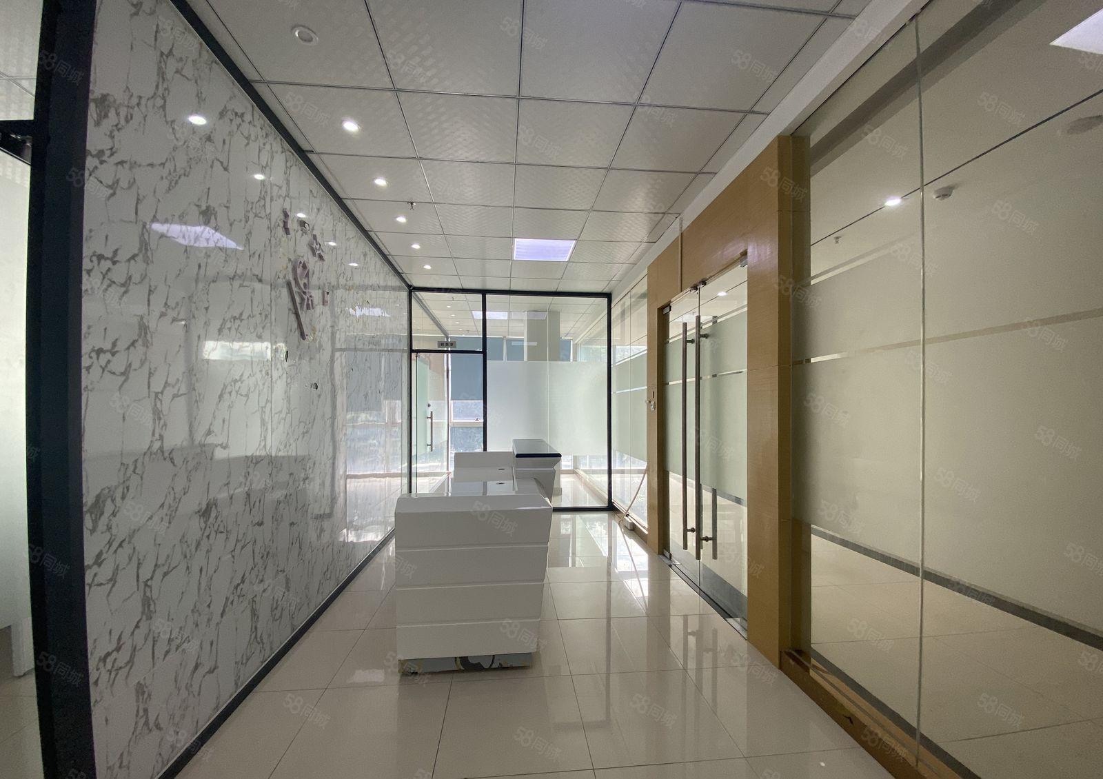 兴东地铁口，业主直租。位于宝安新安五号线，交通便利。