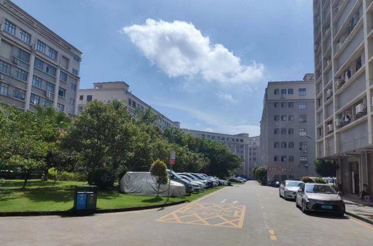 宝安西乡固戍地铁口楼上1000平精装修厂房出租无尘车间分租