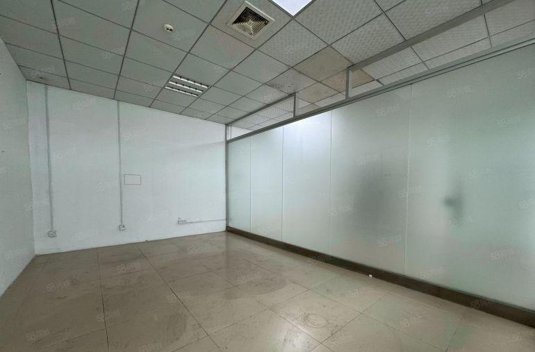 500平起石岩上屋地铁口原房东厂房出租电梯口带装修仓库