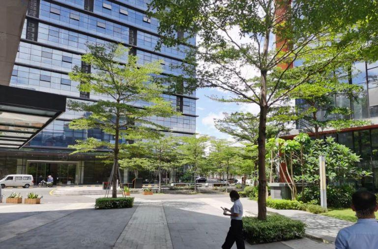 福永地铁口旁创意园内刚空330平精装带全部家私办公室仓库厂房