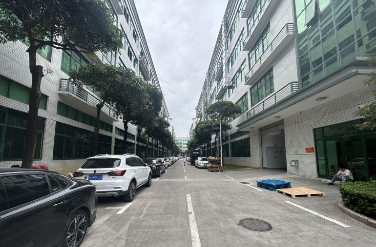 石岩宏发工业区业主厂房出租200平至28000平米带现成装修