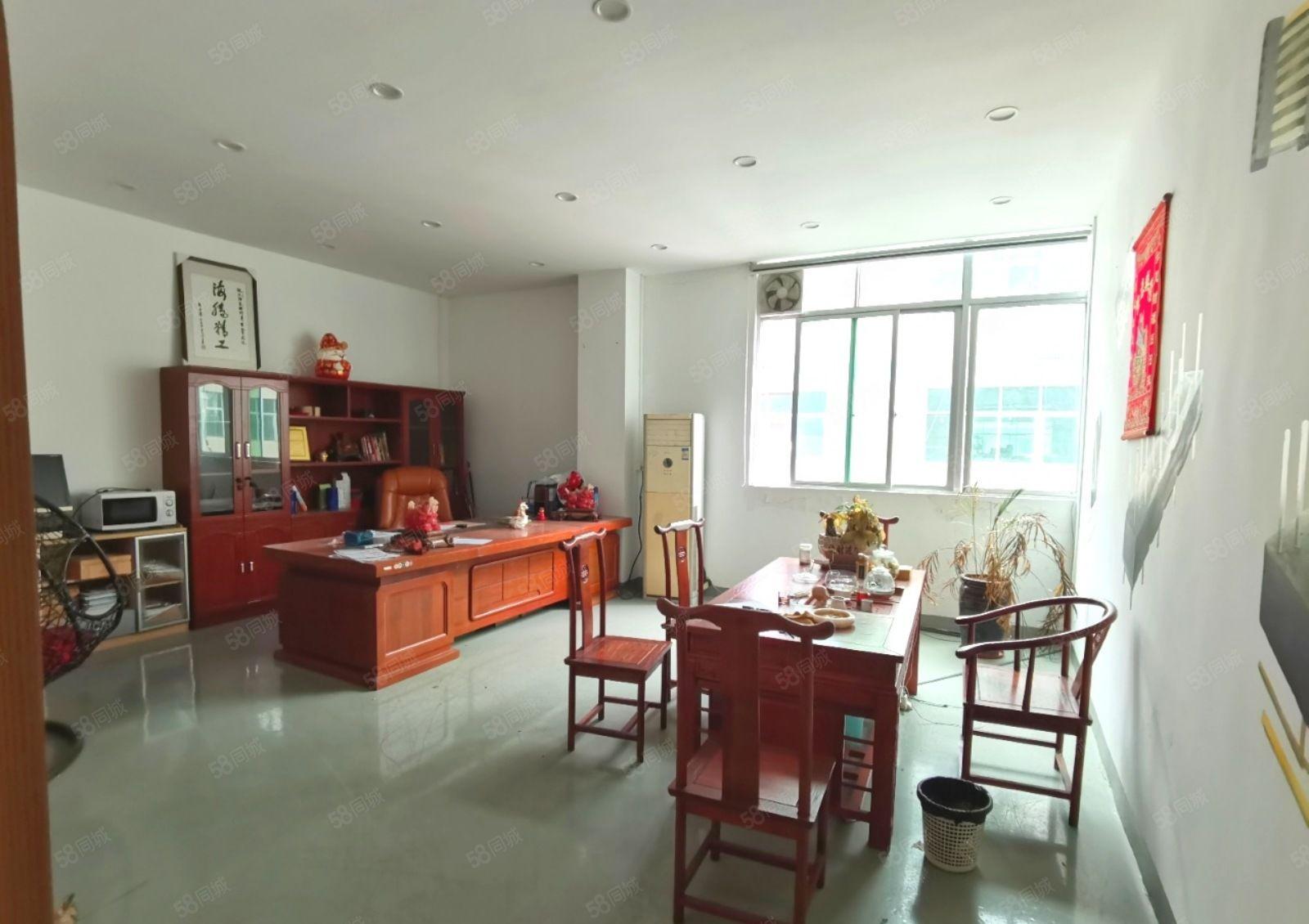 200平起，租福永和平精装700平原房东厂房出租，无转让费