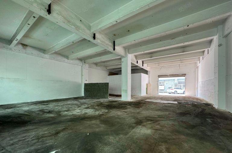 石岩原房东一楼500平厂房出租，200平起分