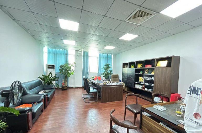 石岩石龙仔800平现成精装修原房东工业园红本厂房出租分租