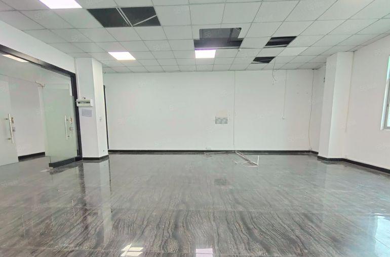 西乡107国道，宝田银田，整层2000平，精装修厂房仓库直租