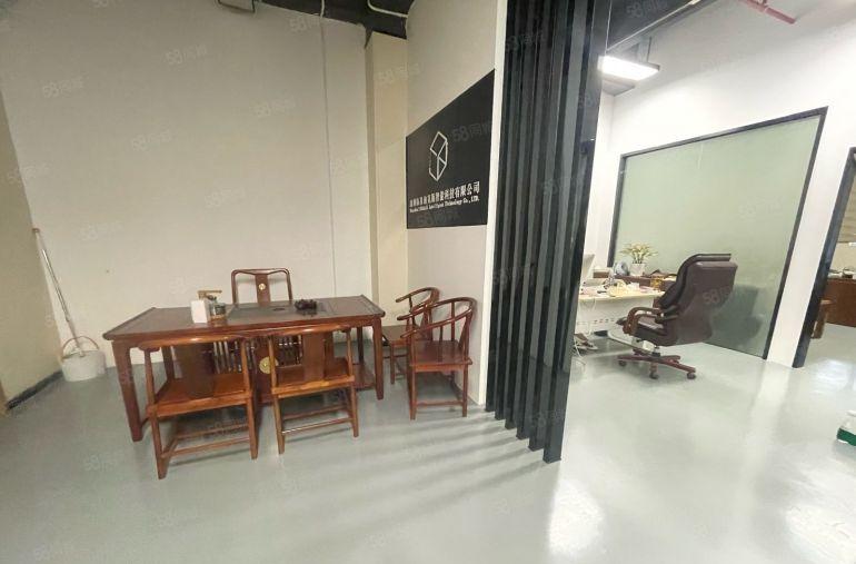 福永桥头楼上750平带装修厂房仓库出租