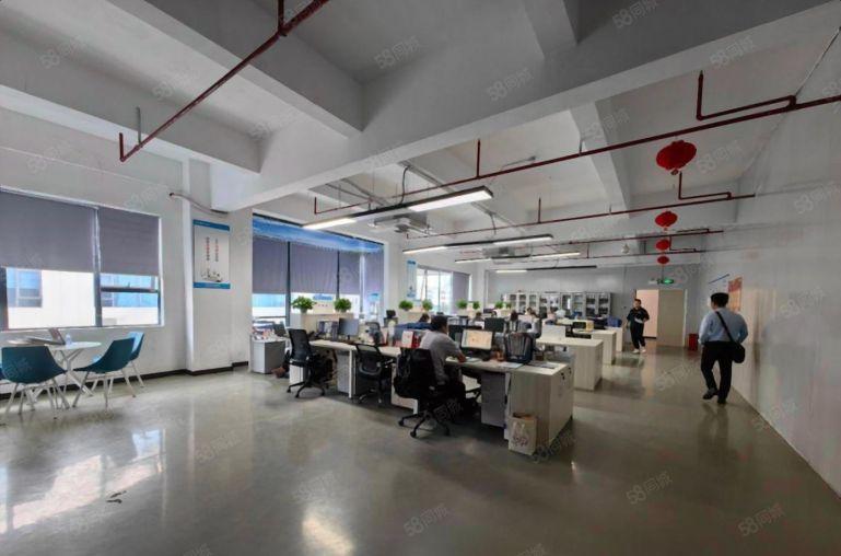 租20宝安石岩厂房出租楼上1800平带精装办公室出租仓库出租
