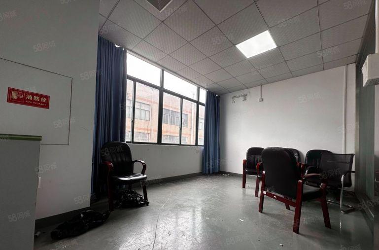 福永地铁旁花园式厂房仓库楼上800平出租，带水电装修