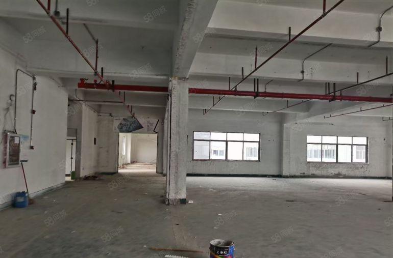 西乡宝田前进路楼上带装修厂房仓库1800平，靠主路边低价出租