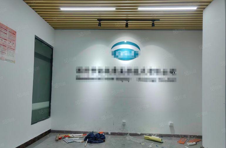 直租！西乡固戍科技园，带装修690平厂房出租，拎包生产