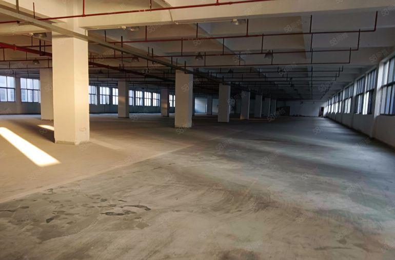 23元！黄田地铁口附近大型工业园一楼及楼上整层各3300平！